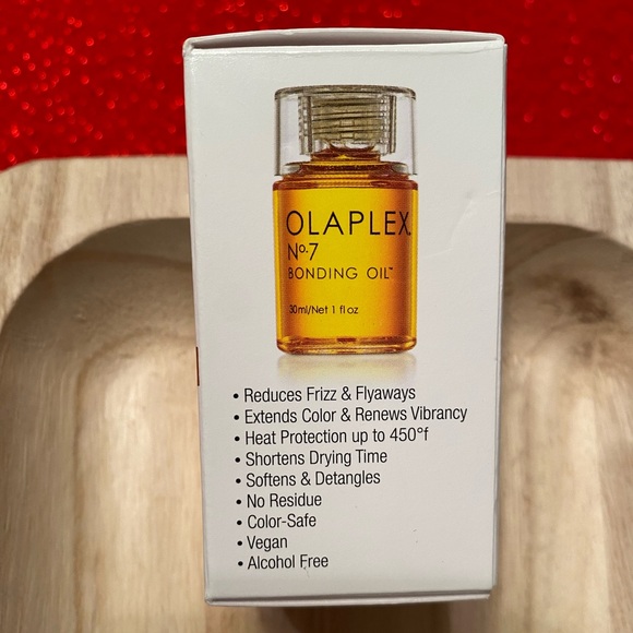 OLAPLEX No.7 Bonding Oil with Golden Hue - Picture 3 of 5